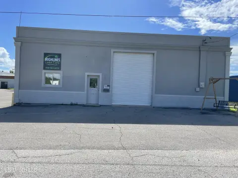 Warehouse with Heated Office Space