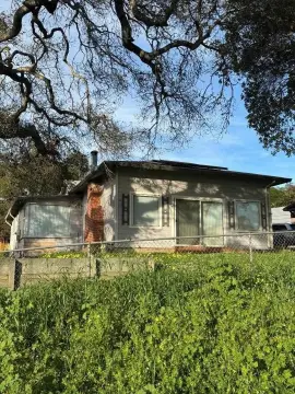 Royal Oaks Fixer Property