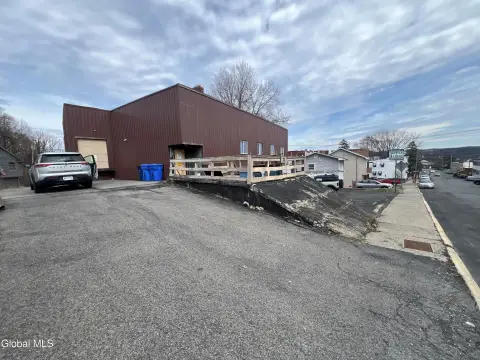 Warehouse with Retail/Office Component