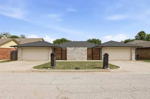 Remodeled Duplex with Courtyard