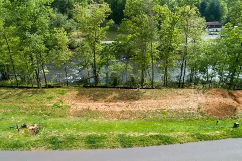 Riverfront Homesite in Cullowhee
