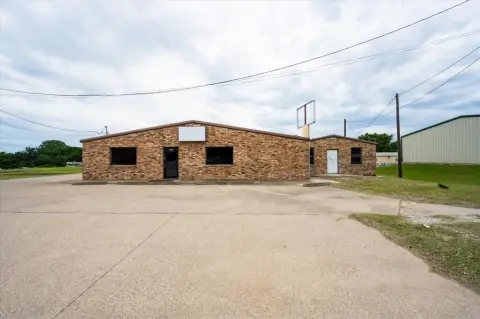 Reno, TX Commercial Opportunity