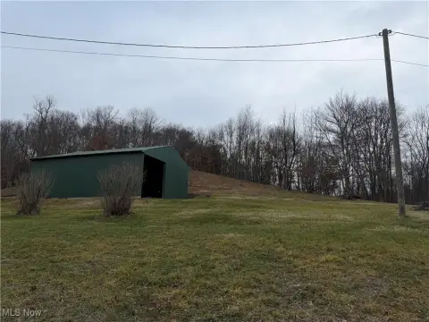 East Liverpool Land with Pole Barn