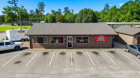 Restaurant Building with Expansion Land