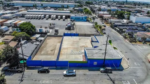 Flex Space with Large Yard