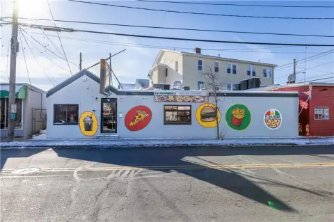 Turnkey Pizza Restaurant Opportunity