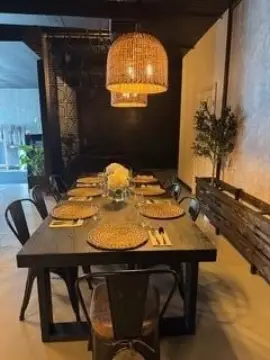 Restaurant with Transferable Liquor License
