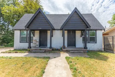 Renovated Duplex with Two Units
