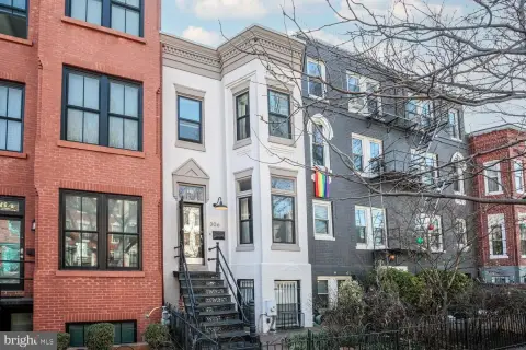 Renovated Rowhome with Income Potential