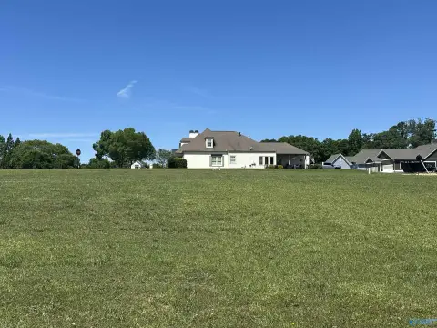 Residential Lot in Water's Edge
