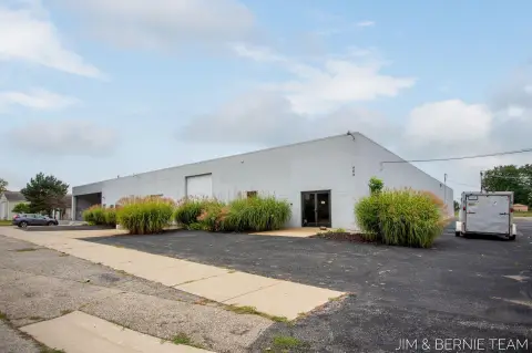 Holland Commercial Space For Lease