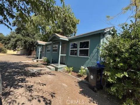 Clearlake Duplex with Mixed-Use Zoning