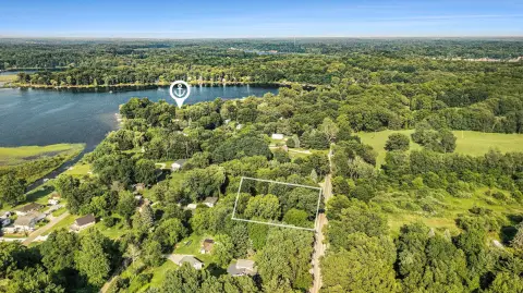 Residential Land Near Guernsey Lake