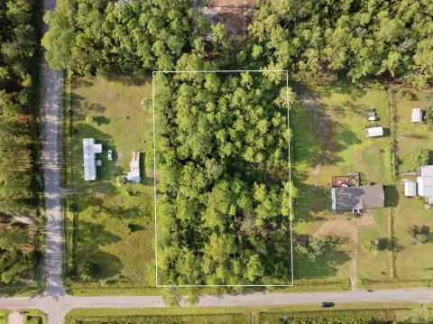 Spacious 1+ Acre Buildable Lot