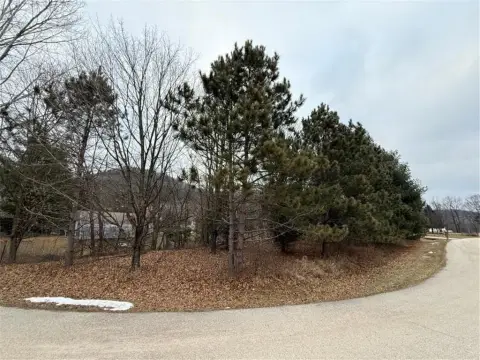 Buildable Lot Near Winona