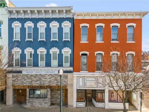 Mixed-Use Property With Restaurant