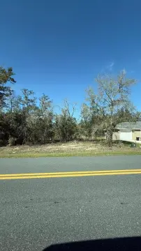 Residential Lot in Rainbow Lakes Estates