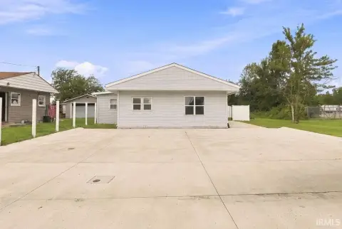 Ranch-Style Flex Industrial Building