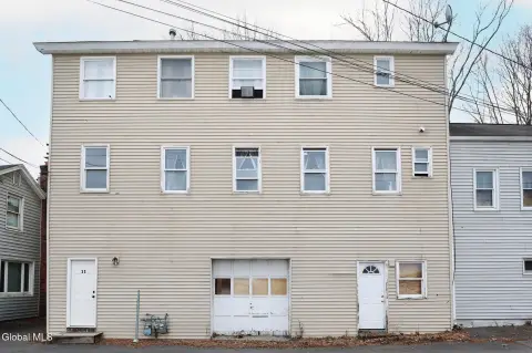 Coeymans Multifamily with River View