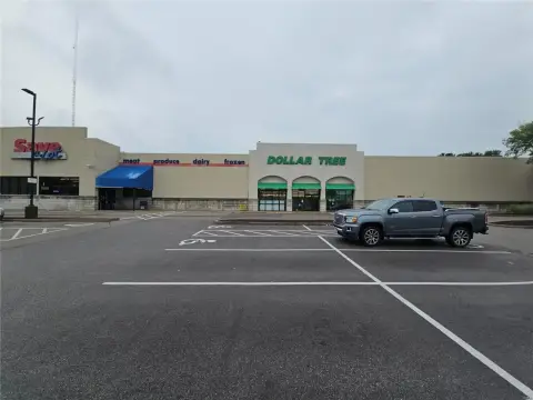 Retail Space in High Traffic Area