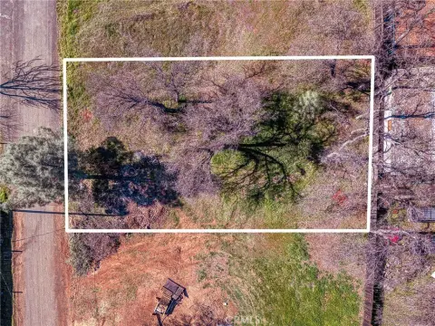 Residential Lot in Clearlake, CA