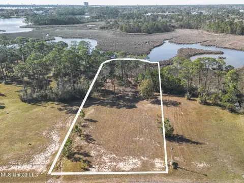 Waterfront Lot in Ascot Point
