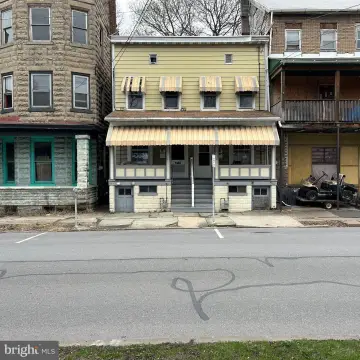 Versatile Two-Unit Property in Shamokin