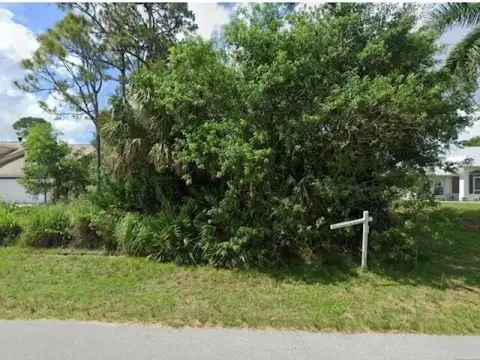 Residential Lot in Port St. Lucie