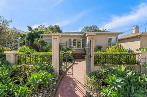 Charming Craftsman in University Heights