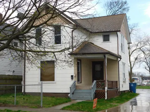 Kalamazoo Duplex with Long-Term Tenants