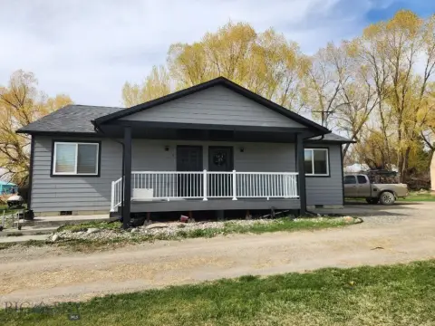 Turnkey Income Property Near Downtown