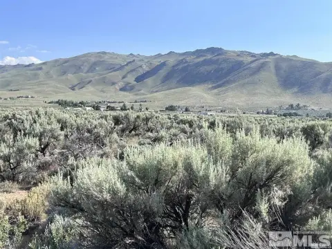 Reno Land with Mountain Views