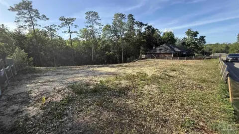 Residential Lot in Pensacola, FL