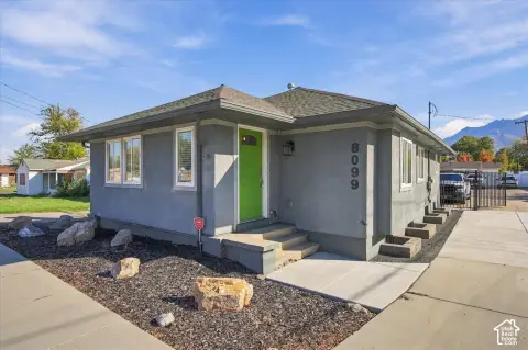 Commercial Land with Rambler