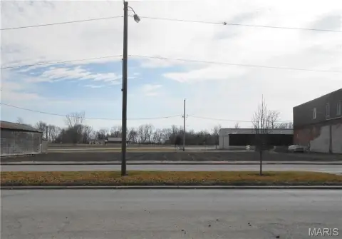 Commercial Lots in Witt, IL