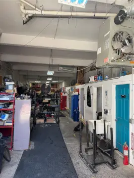 Brooklyn Warehouse with Gym Features