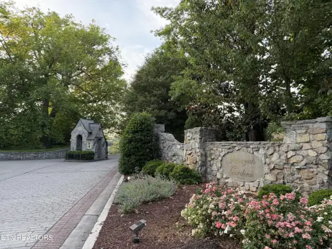 Residential Lot in Sequoyah Gardens