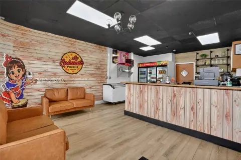 Turnkey Pizza Restaurant Opportunity