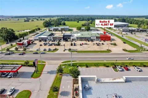 Prime Office/Retail Space Available