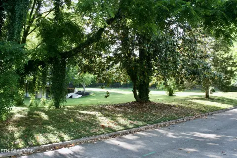 Residential Land in Sequoyah Hills