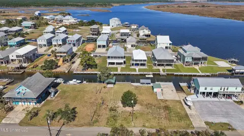 Waterfront Lot in Riverview Community