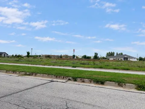 Commercial Land Near Interstate Access