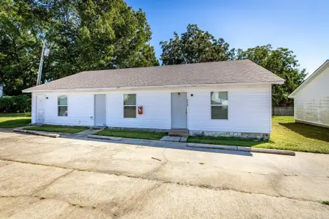 11-Unit Multifamily Property