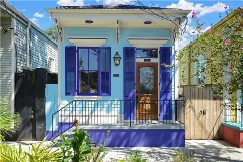Renovated Duplex with Accessory Structure