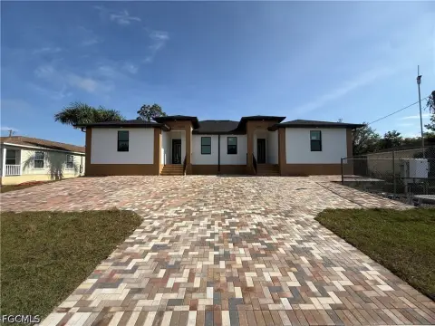 Eight-Bedroom Duplex