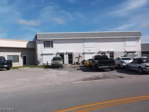 Office-Warehouse Flex Space