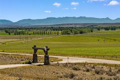 Mountain View Building Land