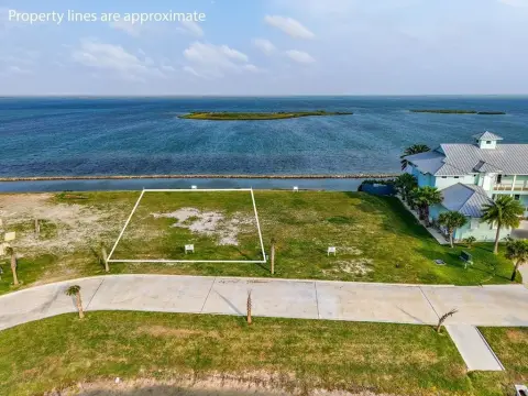 Waterfront Homesite in Rockport, TX