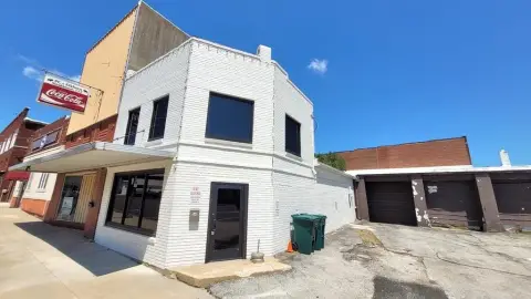 Updated Corner Retail Spa Suite