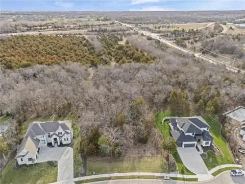 Residential Land in Upscale Neighborhood